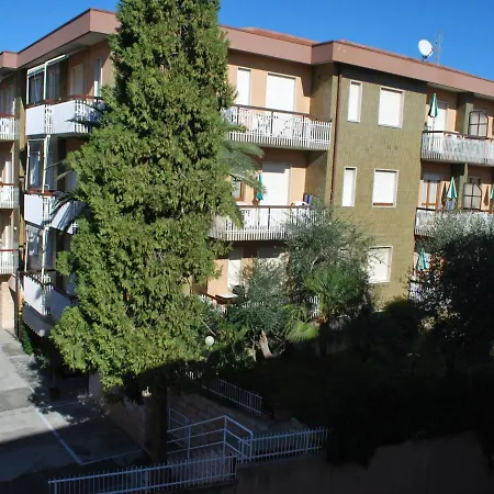 Appartamento In Diano Marino With Communal Pool Diano Marina